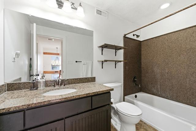 Centerville, Utah, 84014, United States, 4 Bedrooms Bedrooms, ,4 BathroomsBathrooms,Residential,For Sale,2027552