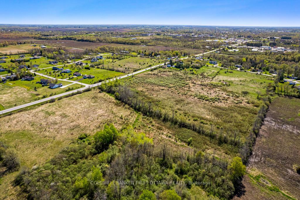 TAY VALLEY, Ontario, K7H 3C9, CA, ,Residential,For Sale,1865372