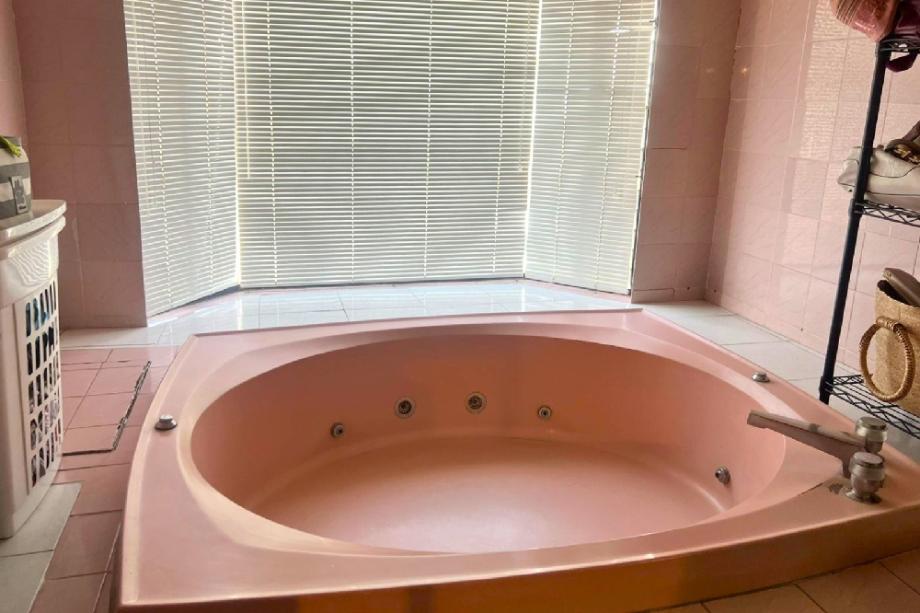 Rosas, Cuautitlán Izcalli, Estado de México, 54750, Mexico, 3 Bedrooms Bedrooms, ,2 BathroomsBathrooms,Residential,For Sale,Rosas,1672577