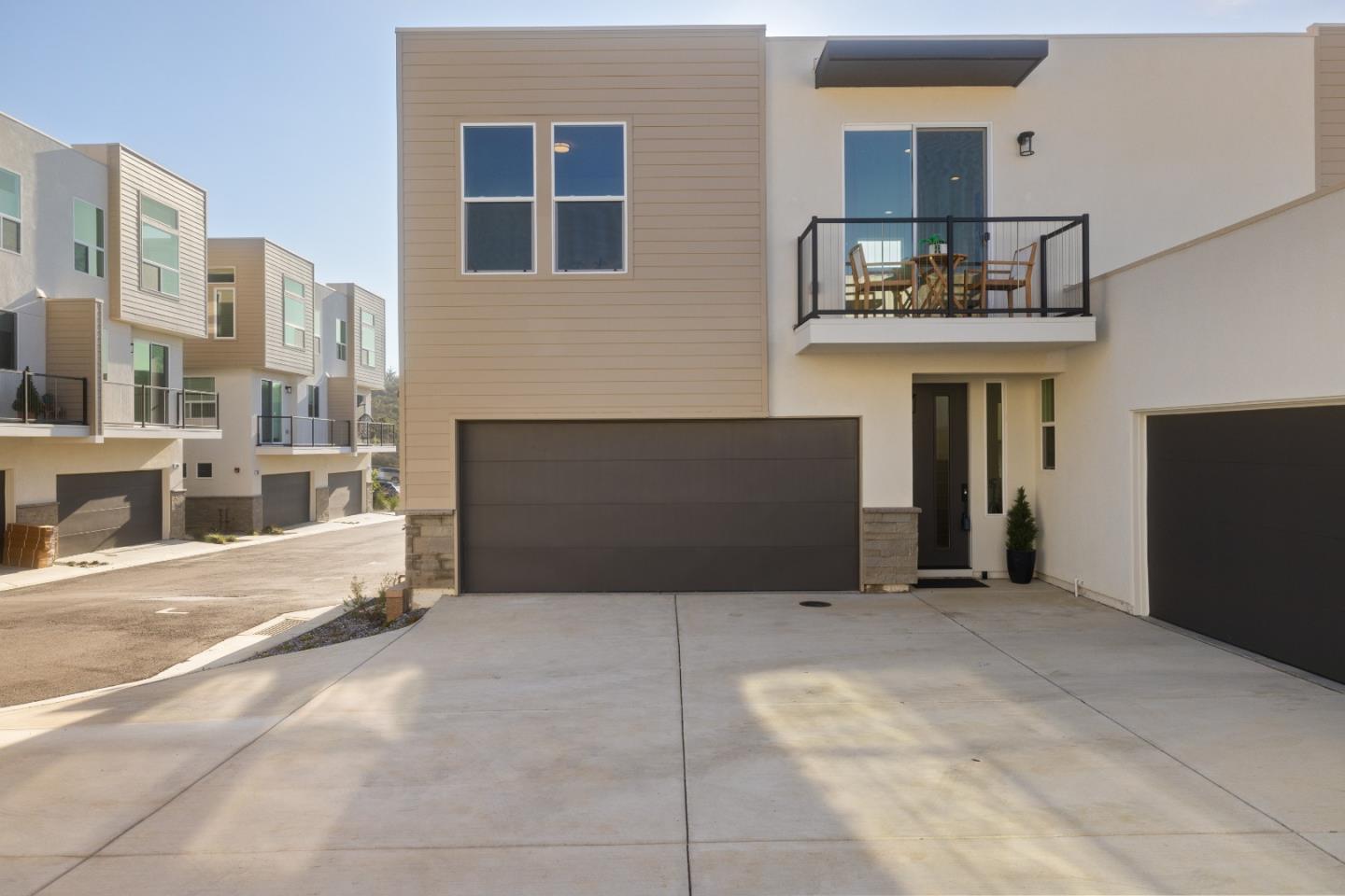 Pacifica, California, 94044, United States, 3 Bedrooms Bedrooms, ,3 BathroomsBathrooms,Residential,For Sale,2002180