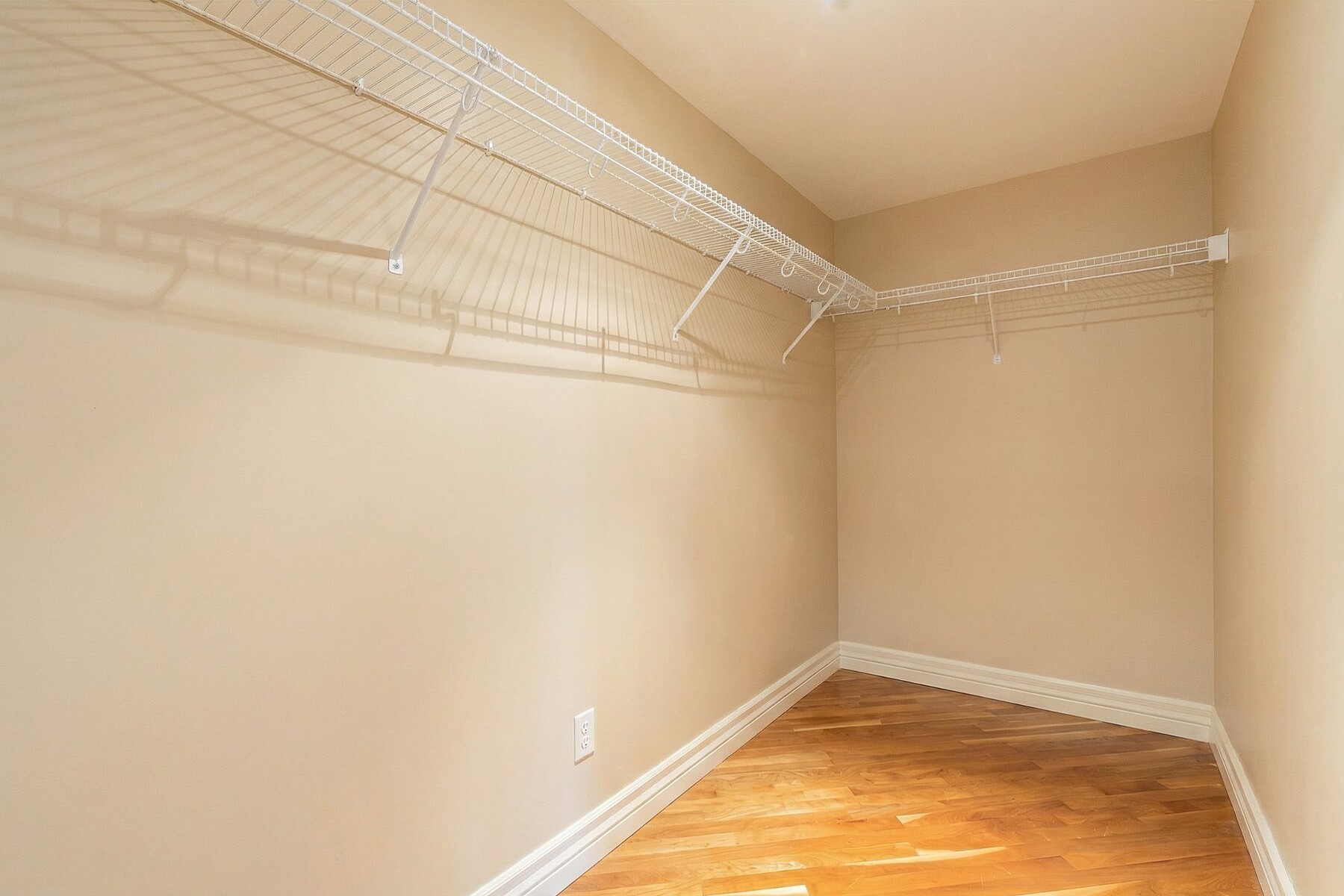  Luxurious Expansive Condo - 物件實景