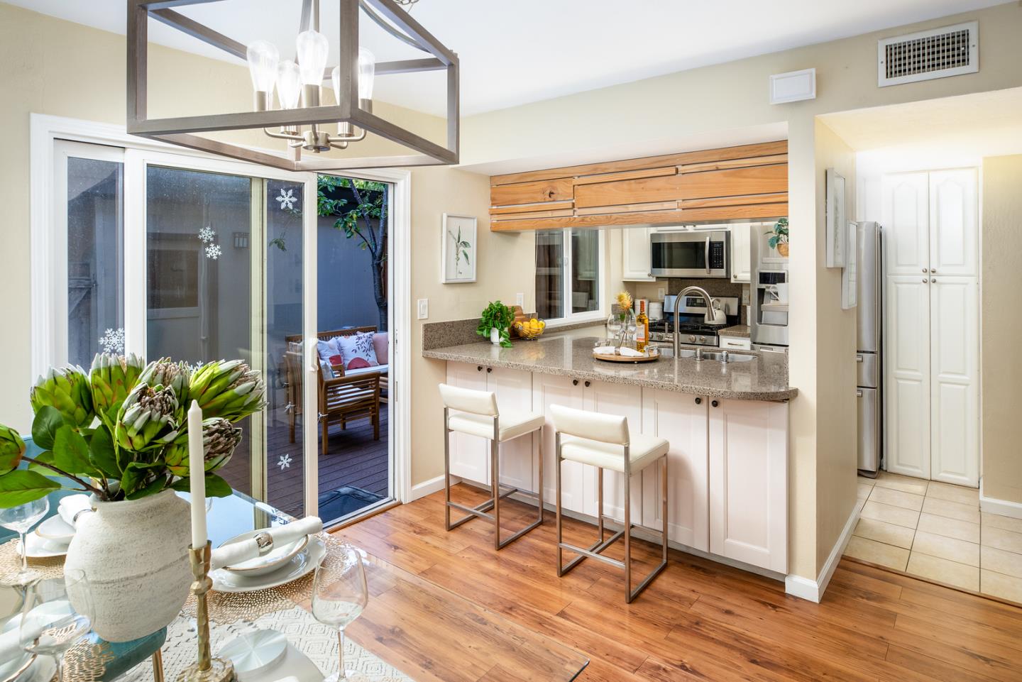 San Jose, California, 95126, United States, 3 Bedrooms Bedrooms, ,3 BathroomsBathrooms,Residential,For Sale,1960558