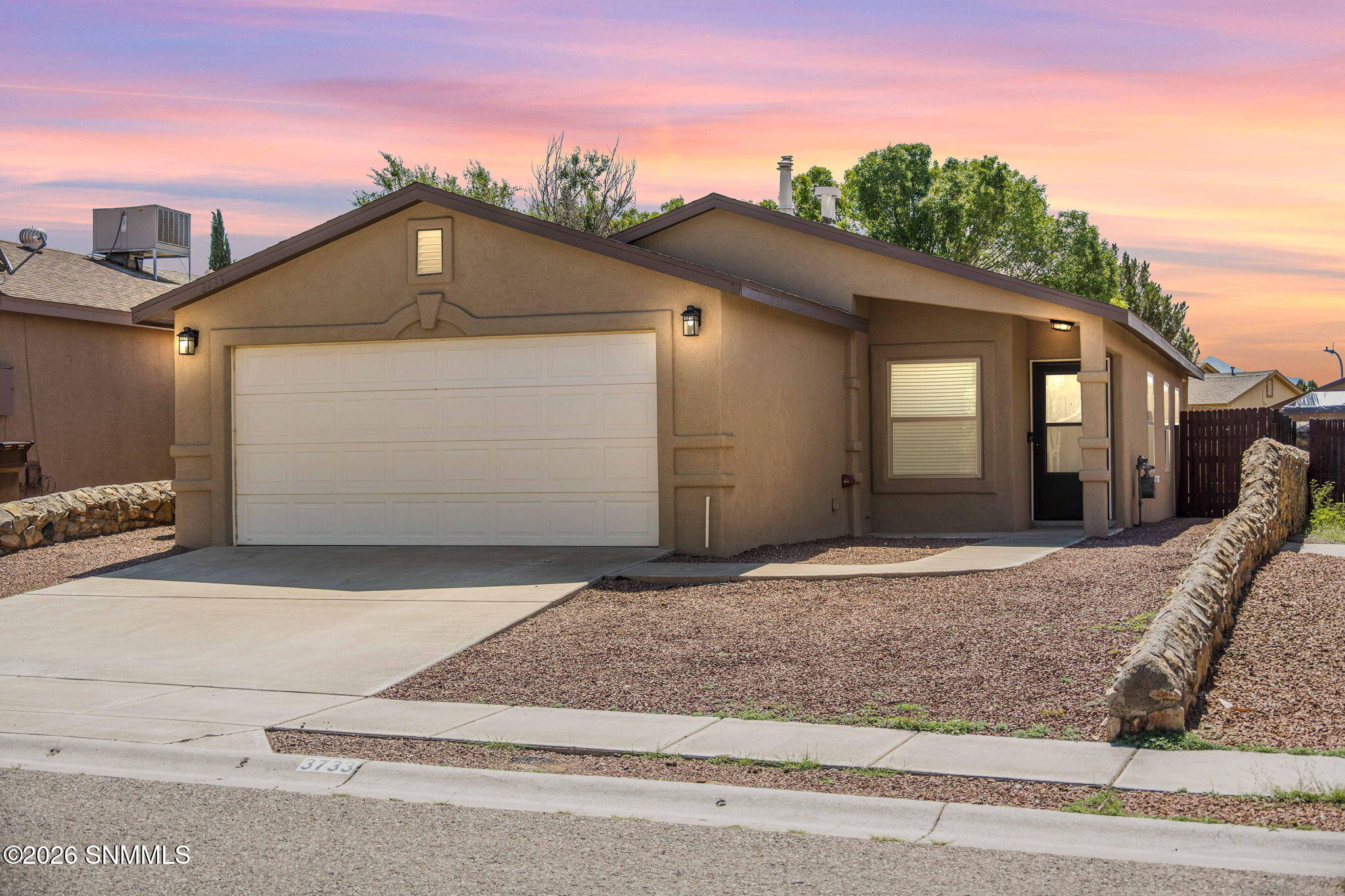 Stoneway Rd, Las Cruces, NM 88012