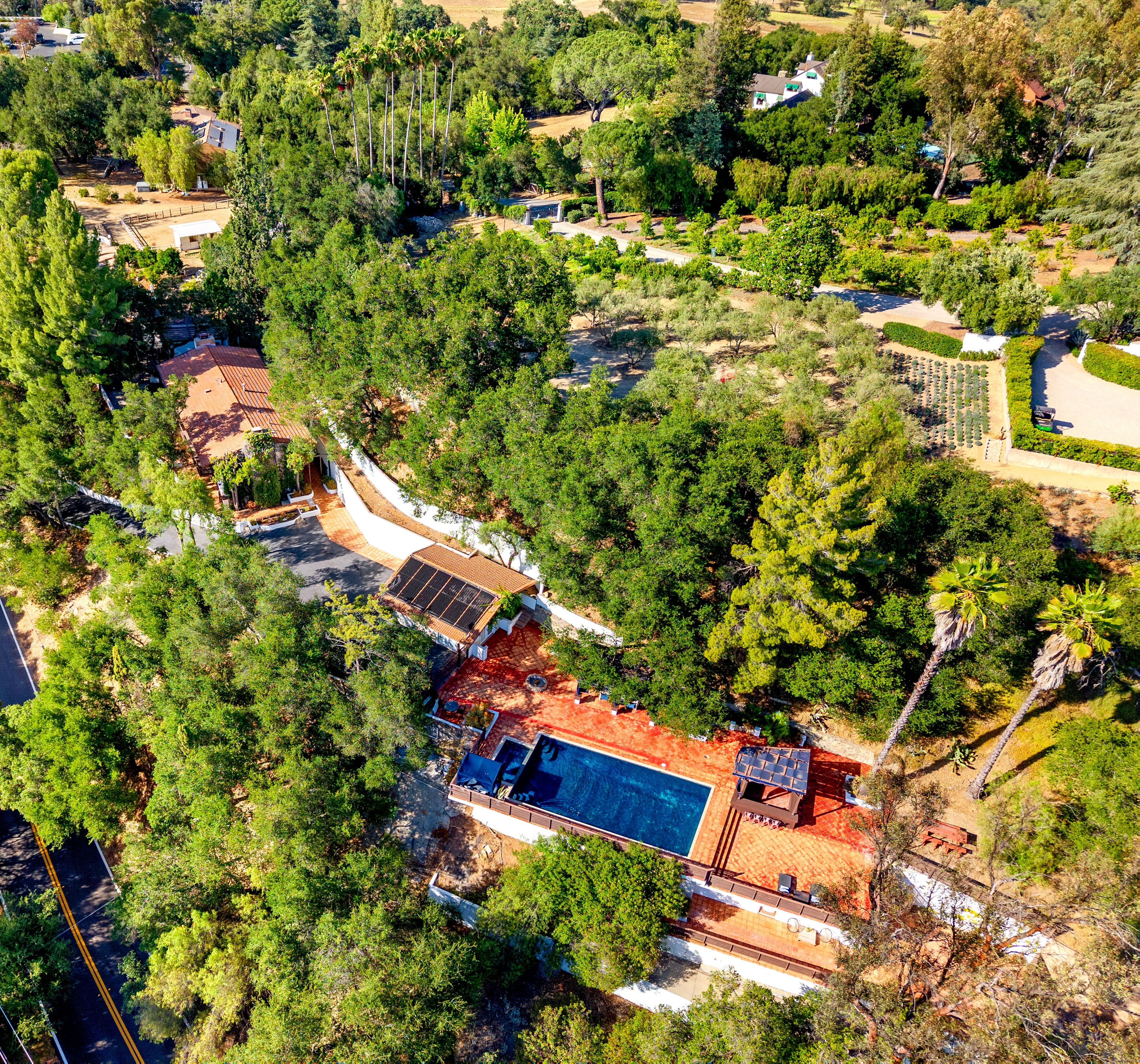  1002 Country Club Drive, Ojai, CA 93023 - 物件實景