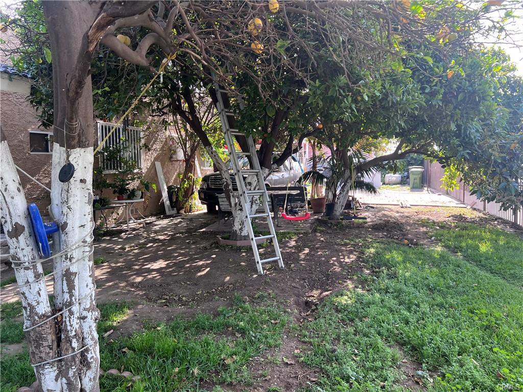 Compton, California, 90221, United States, 2 Bedrooms Bedrooms, ,1 BathroomBathrooms,Residential,For Sale,1942805