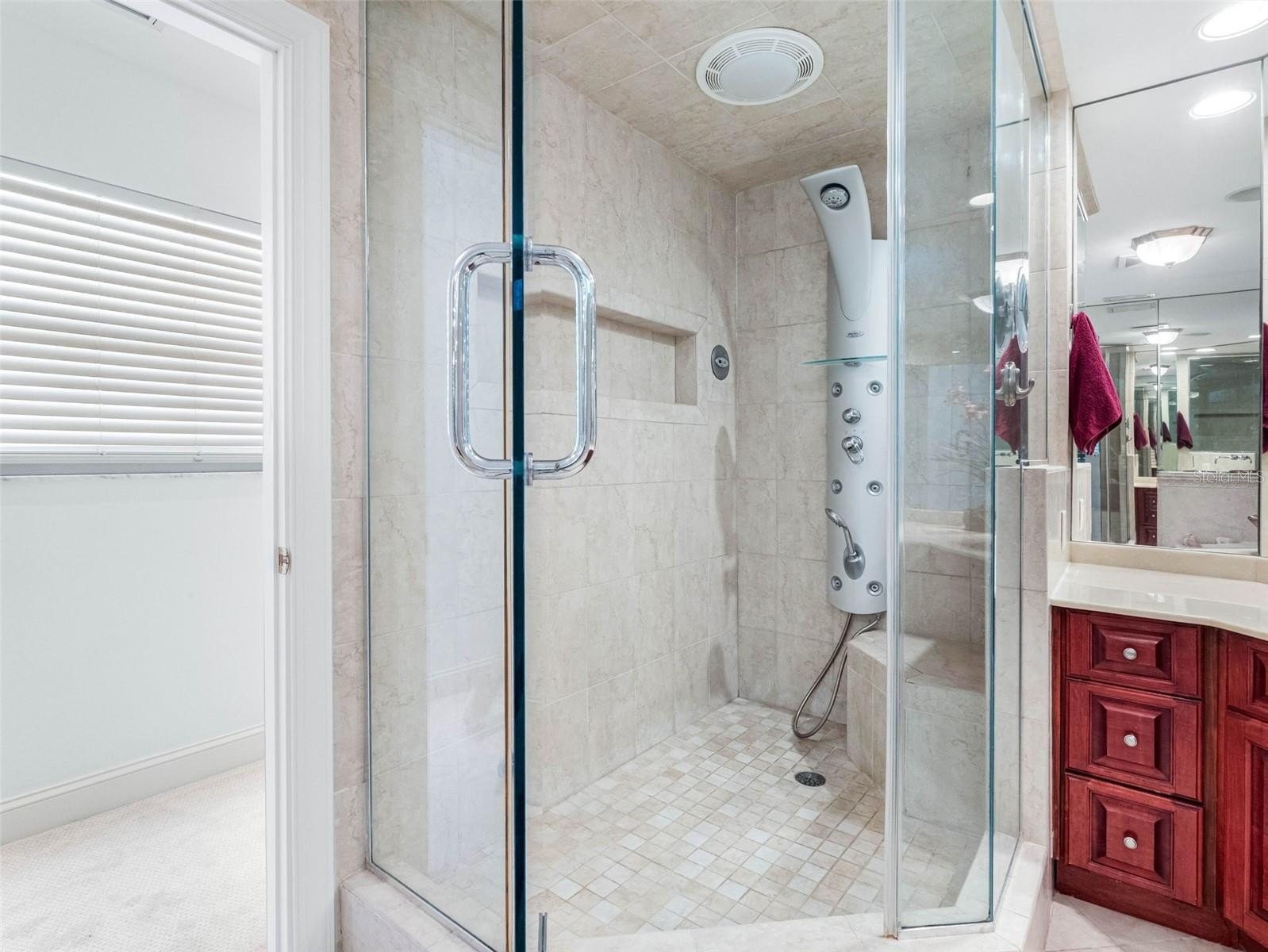 CLEARWATER BEACH, Florida, 33767, United States, 3 Bedrooms Bedrooms, ,3 BathroomsBathrooms,Residential,For Sale,1979132