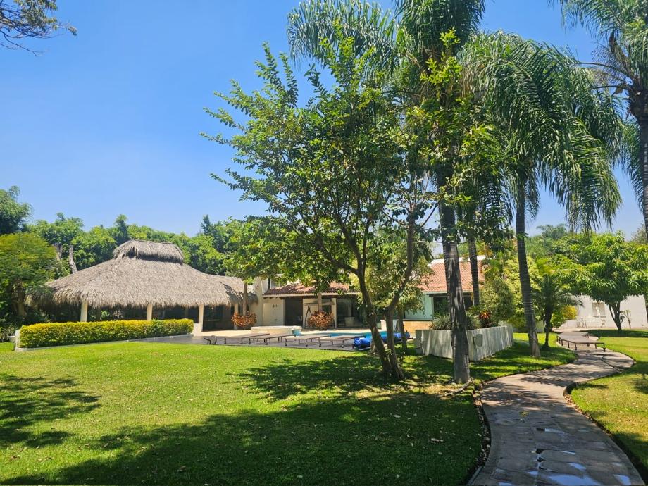 Crist?bal de Olid, Jiutepec, Morelos, 62564, Mexico, 4 Bedrooms Bedrooms, ,5 BathroomsBathrooms,Residential,For Sale,Crist?bal de Olid,1625302