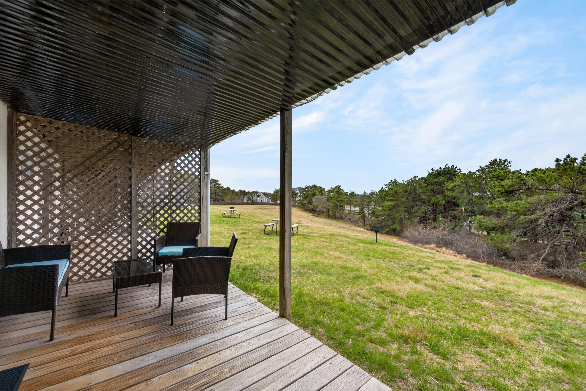  Private Deck, Pool, and Easy Ownership in North Truro - 物件實景