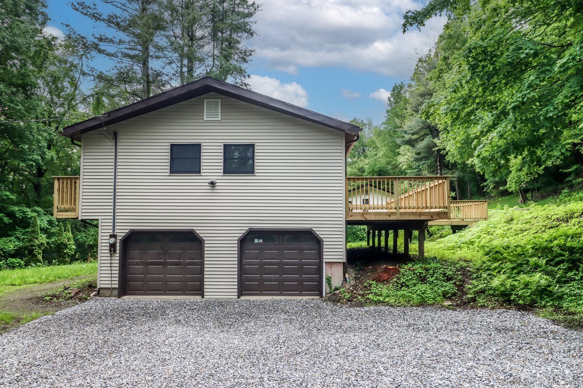 Sherman, Connecticut, 06784, United States, 3 Bedrooms Bedrooms, ,3 BathroomsBathrooms,Residential,For Sale,1840198