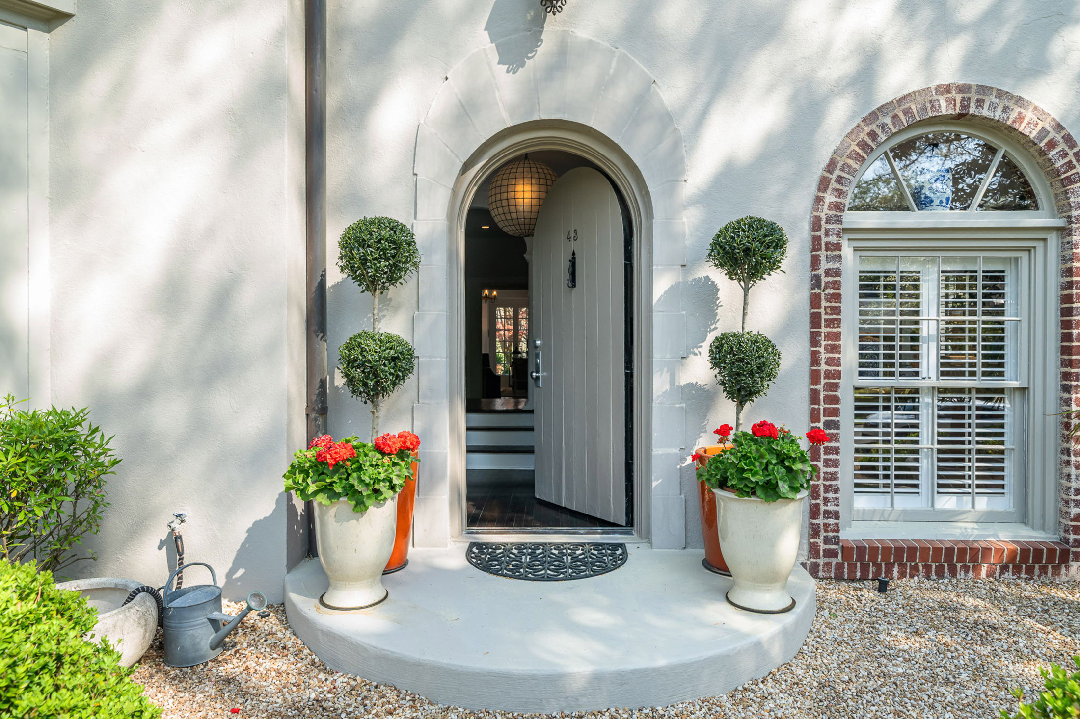  Timeless Ardmore Park Home Blends Classic Charm with Custom Renovations - 物件實景