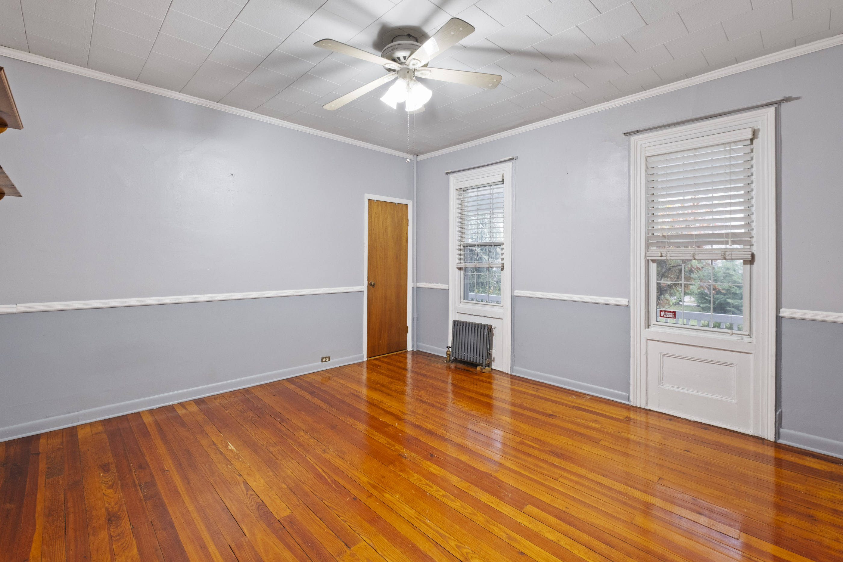 Floral Park, New York, 11001, United States, 3 Bedrooms Bedrooms, ,1 BathroomBathrooms,Residential,For Sale,1988885