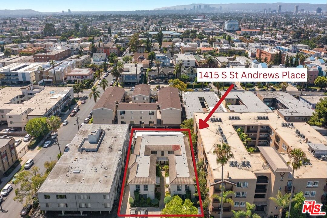Los Angeles, California, 90019, United States, 12 Bedrooms Bedrooms, ,Residential,For Sale,1885364