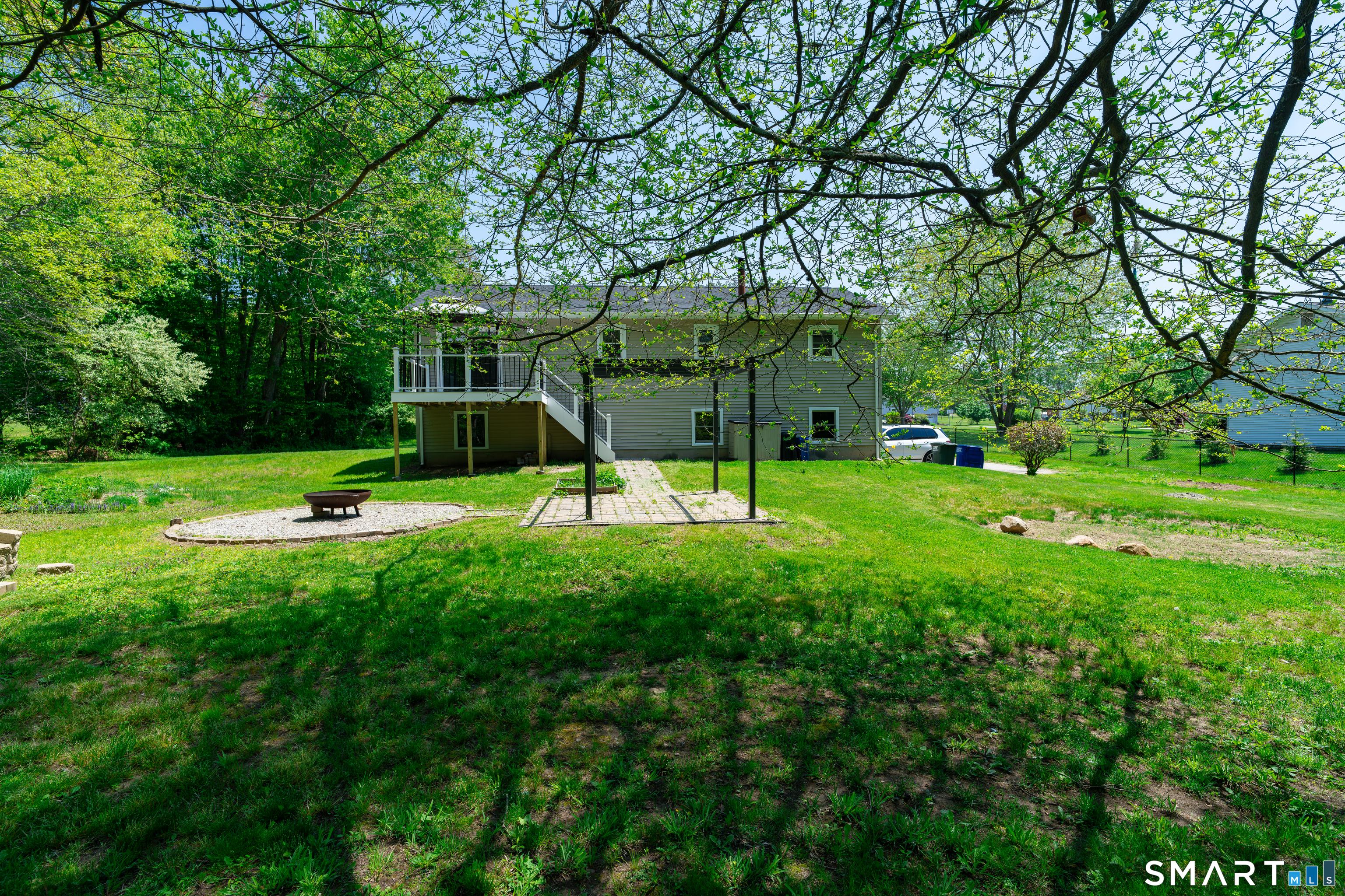 476, Connecticut, 06378, United States, 3 Bedrooms Bedrooms, ,2 BathroomsBathrooms,Residential,For Sale,2025073