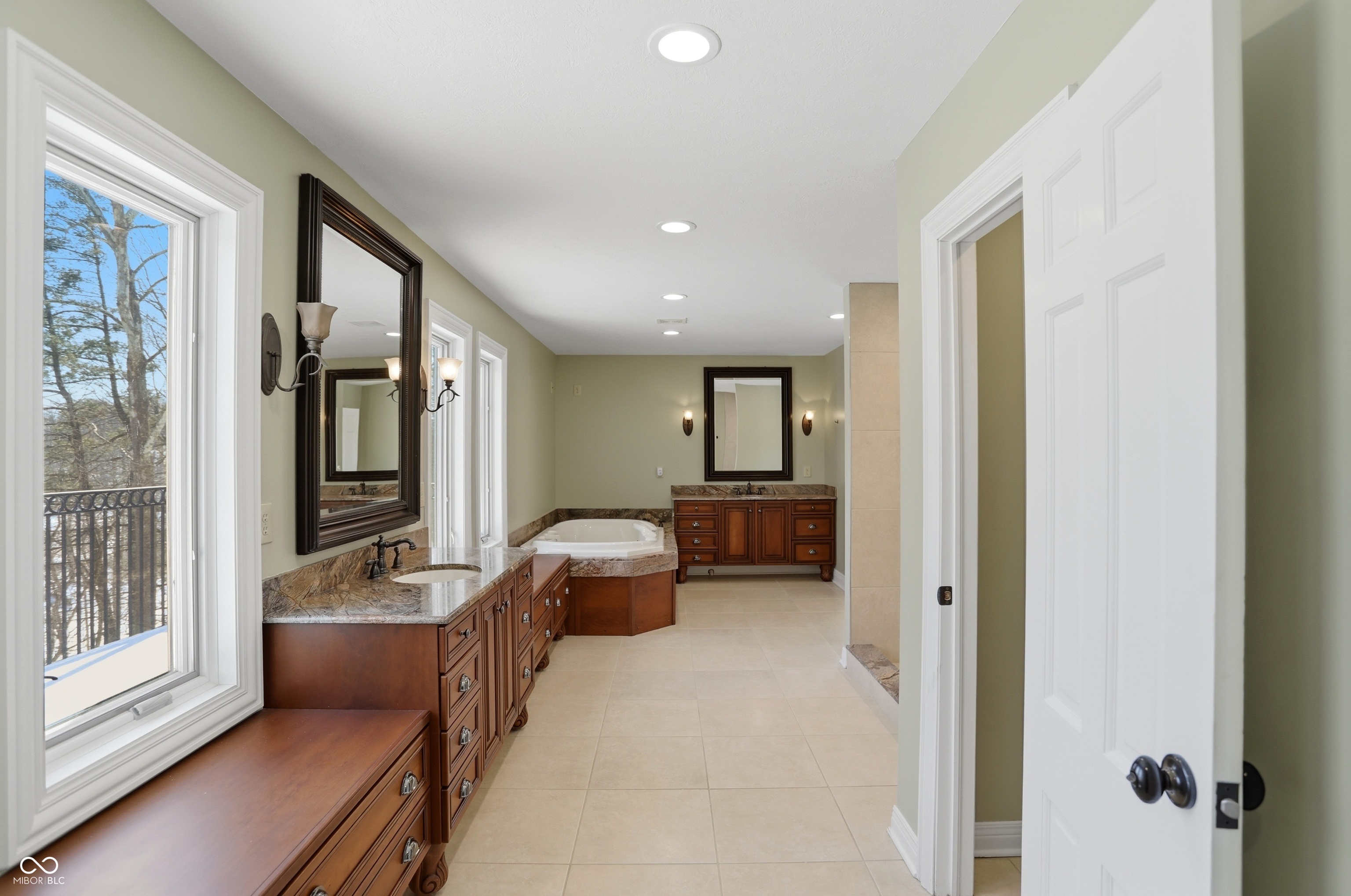 Indianapolis, Indiana, 46256, United States, 6 Bedrooms Bedrooms, ,10 BathroomsBathrooms,Residential,For Sale,2016946