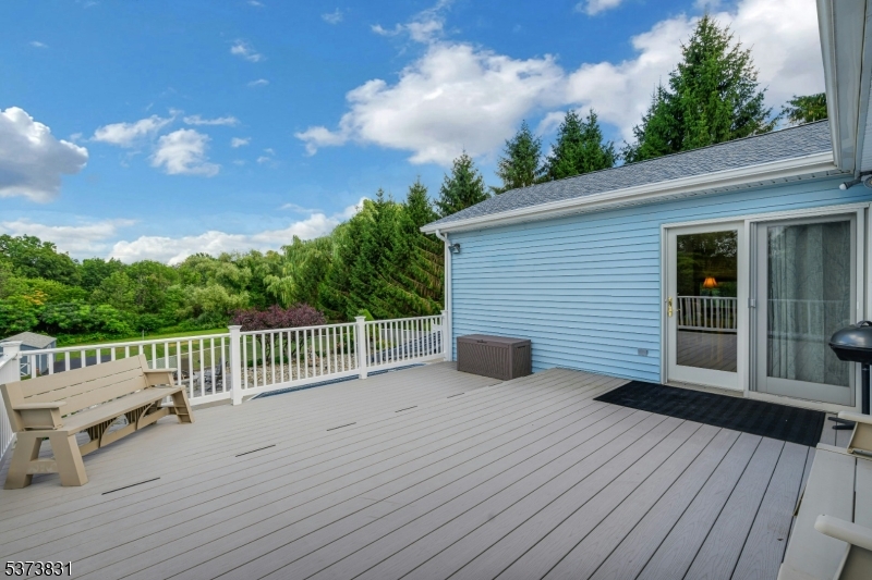 Frankford Twp., New Jersey, 07826, United States, 4 Bedrooms Bedrooms, ,4 BathroomsBathrooms,Residential,For Sale,1901046
