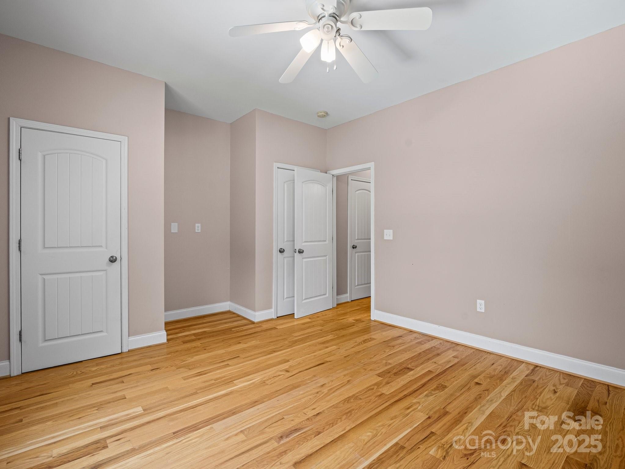 Lincolnton, North Carolina, 28092, United States, 4 Bedrooms Bedrooms, ,4 BathroomsBathrooms,Residential,For Sale,1864704