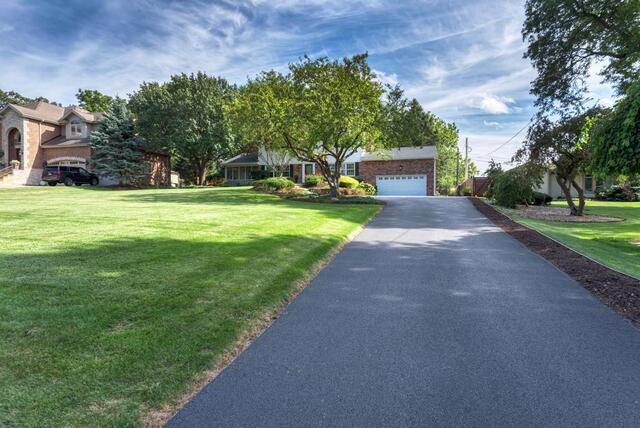 Medinah, Illinois, 60157, United States, 4 Bedrooms Bedrooms, ,4 BathroomsBathrooms,Residential,For Sale,1975518