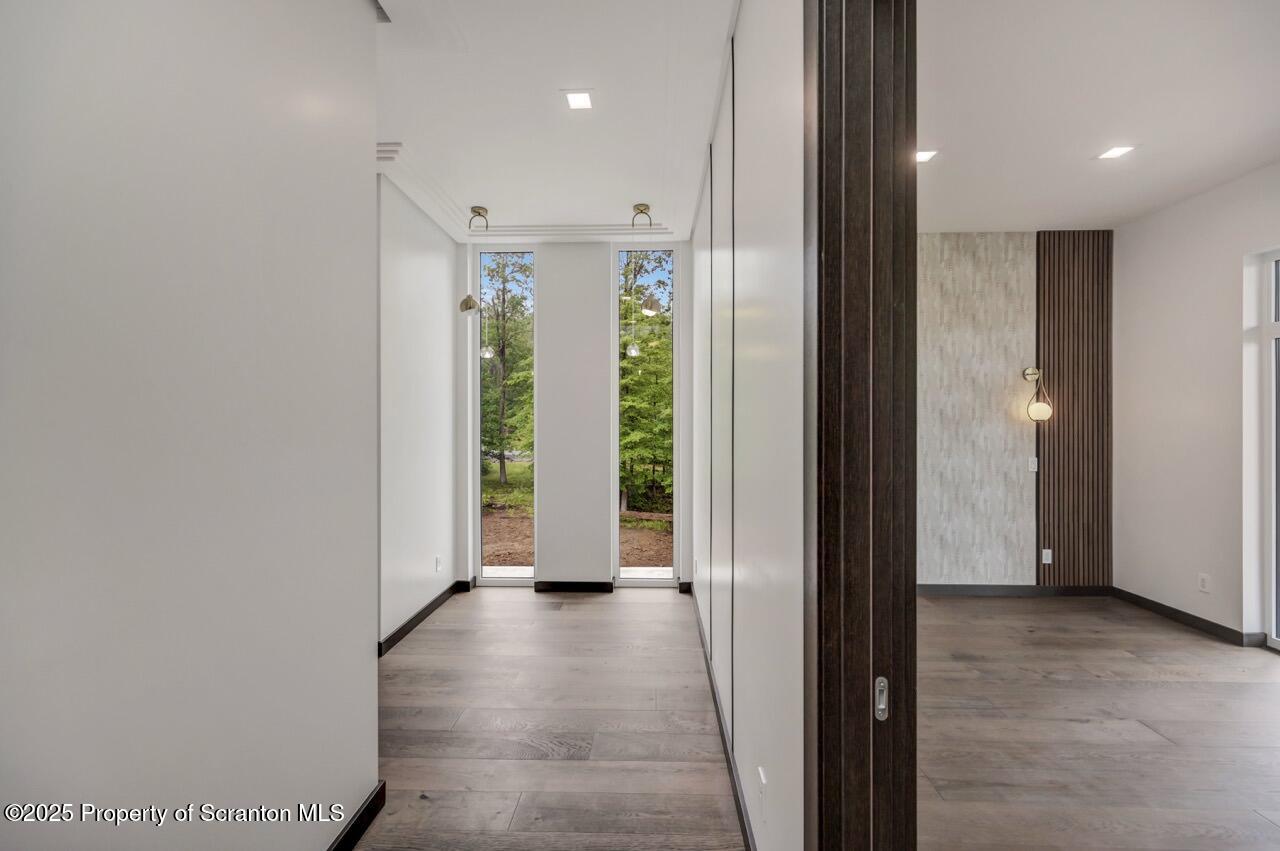 Bear Creek, Pennsylvania, 18602, United States, 4 Bedrooms Bedrooms, ,3 BathroomsBathrooms,Residential,For Sale,2002172