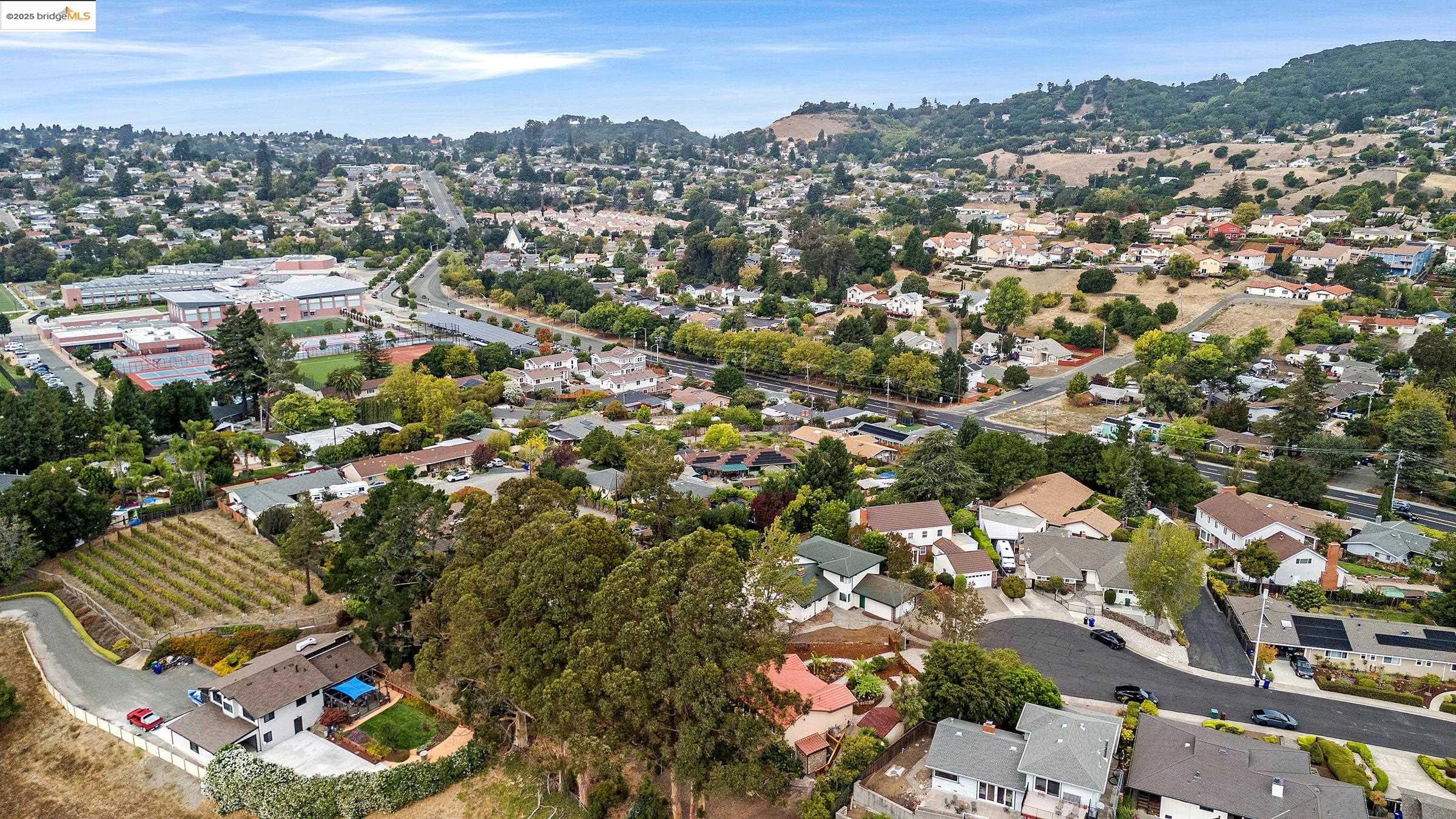 El Sobrante, California, 94803, United States, 4 Bedrooms Bedrooms, ,3 BathroomsBathrooms,Residential,For Sale,1986532