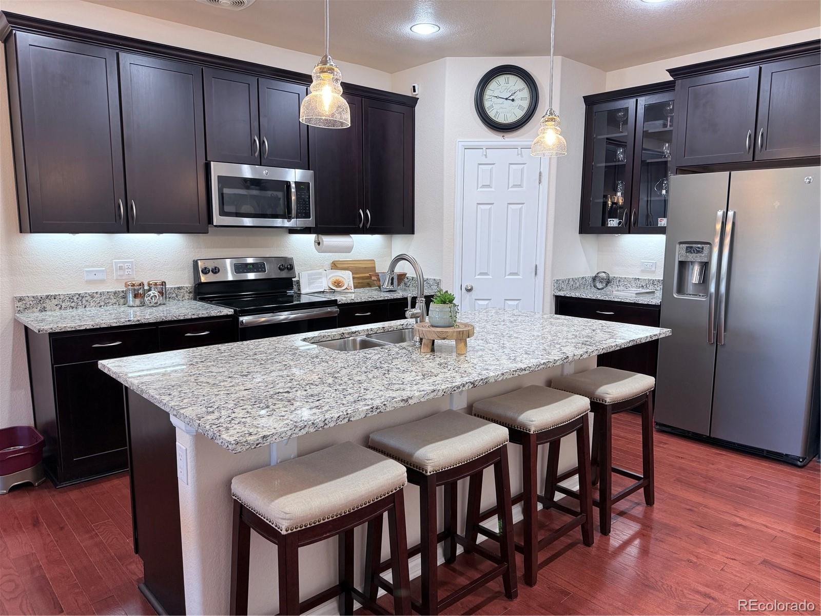 Castle Rock, Colorado, 80108, United States, 4 Bedrooms Bedrooms, ,3 BathroomsBathrooms,Residential,For Sale,1906915