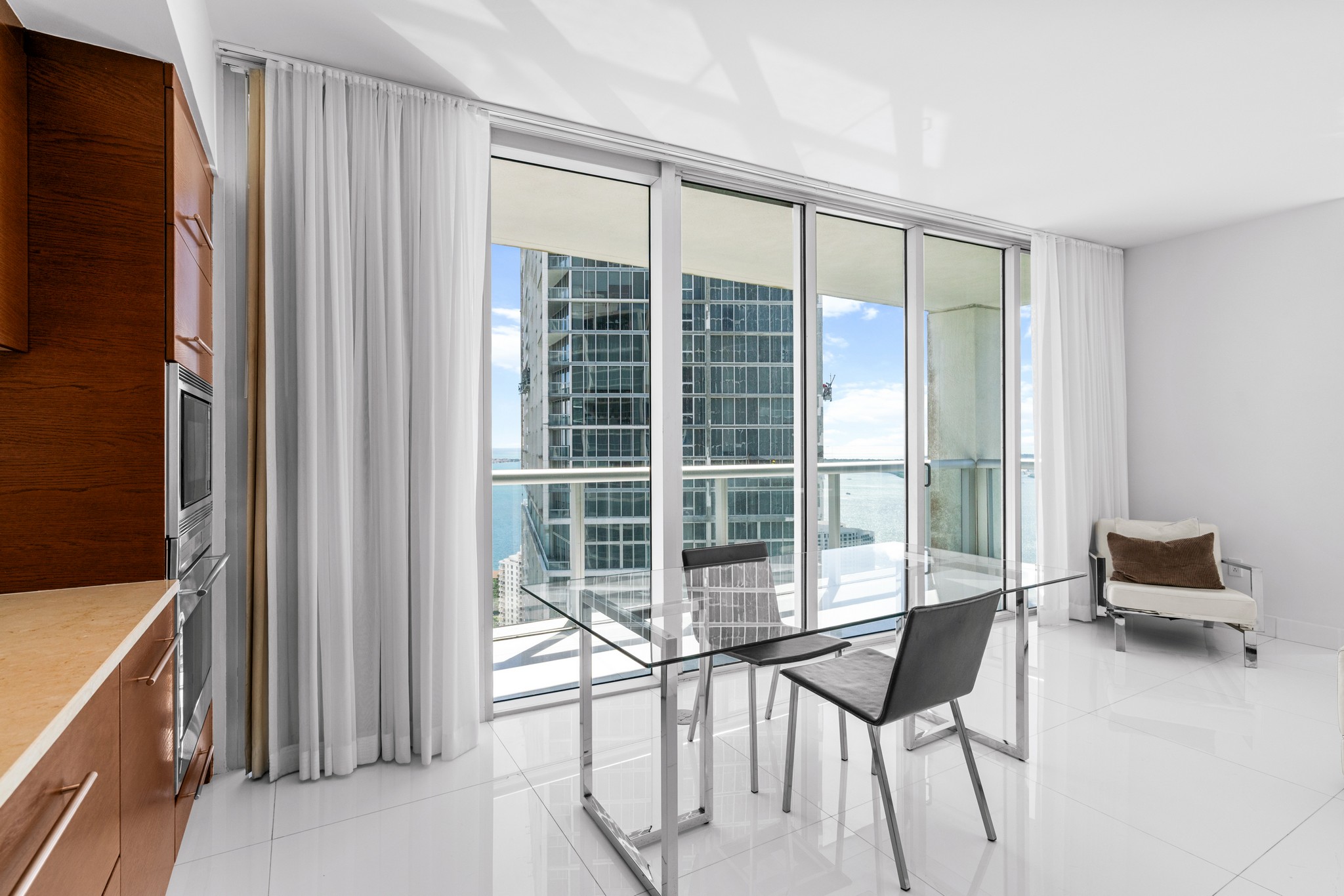  485 Brickell Ave, Miami, FL, 33131 - 物件實景