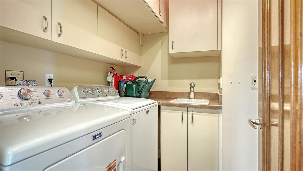 Longboat Key, Florida, 34228, United States, 2 Bedrooms Bedrooms, ,3 BathroomsBathrooms,Residential,For Sale,1989071