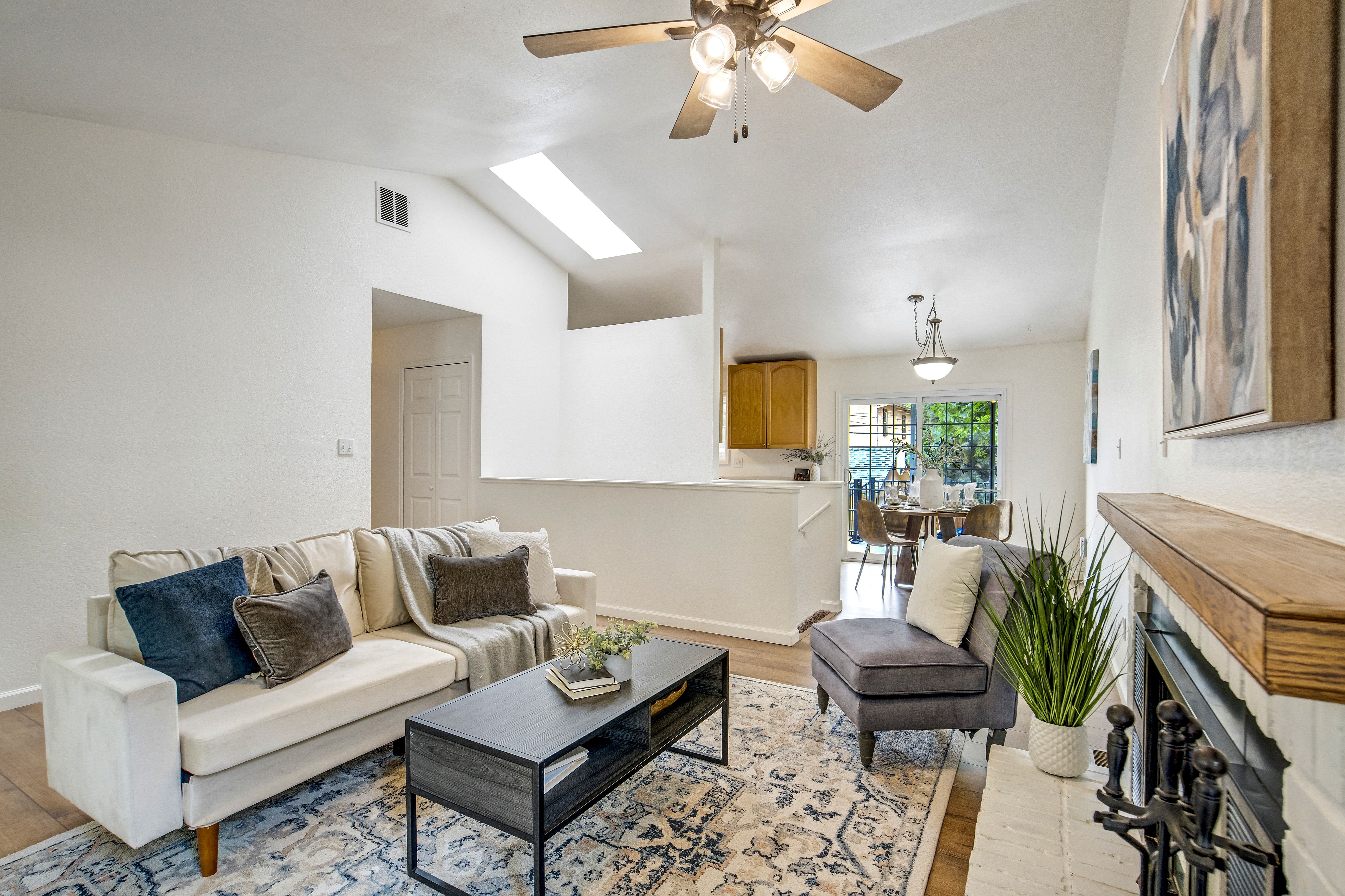  Unique Property in the Unbeatable Location in the Heart of Patty Jewett - 物件實景