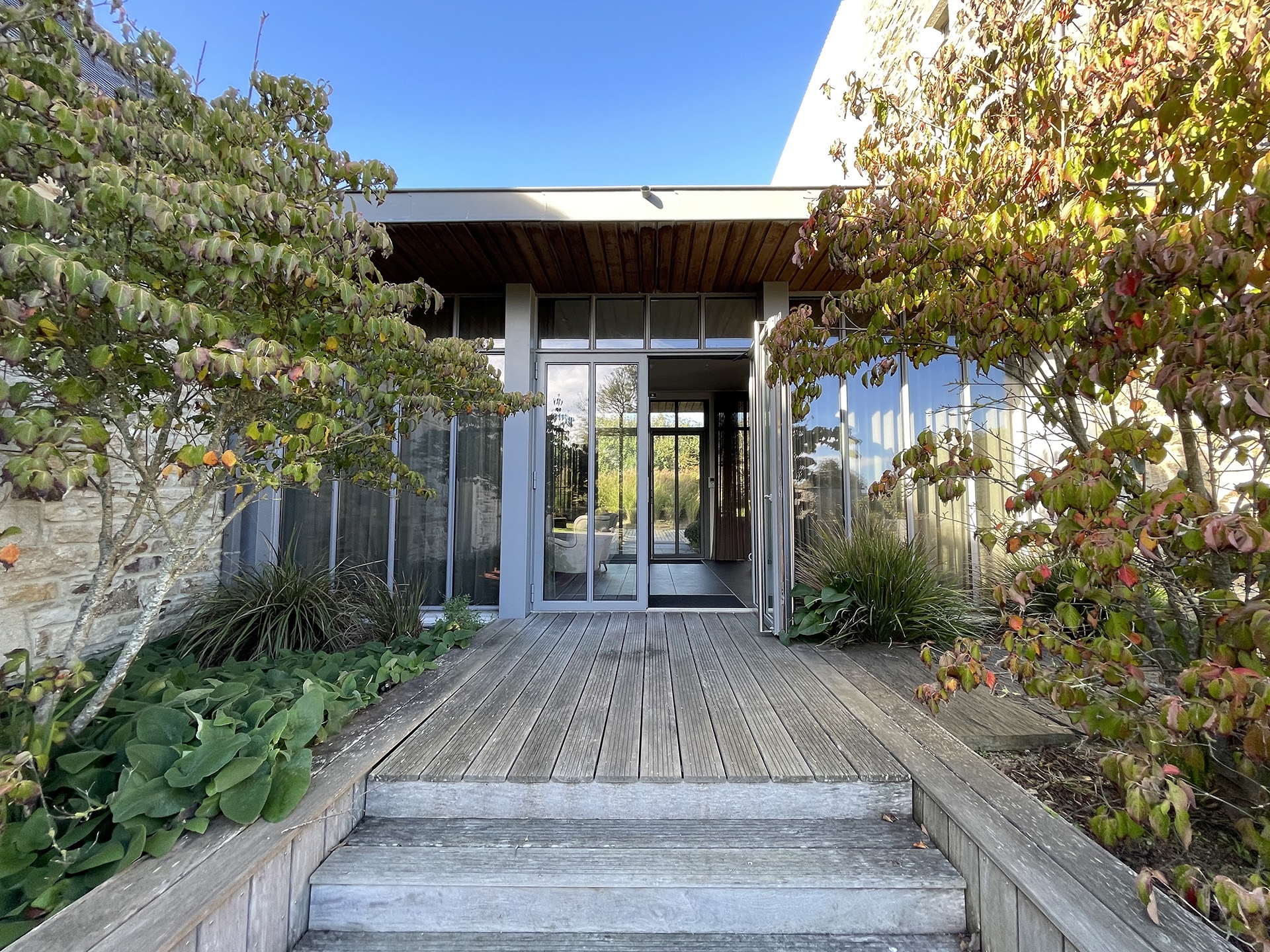  LANDEDA, LARGE HOUSE RENOVATED WITH TASTE AND ITS INDOOR SWIMMING POOL - 物件實景
