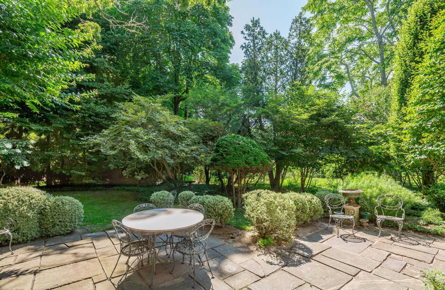  WAINSCOTT  ESTATE OPPORTUNITY - 物件實景