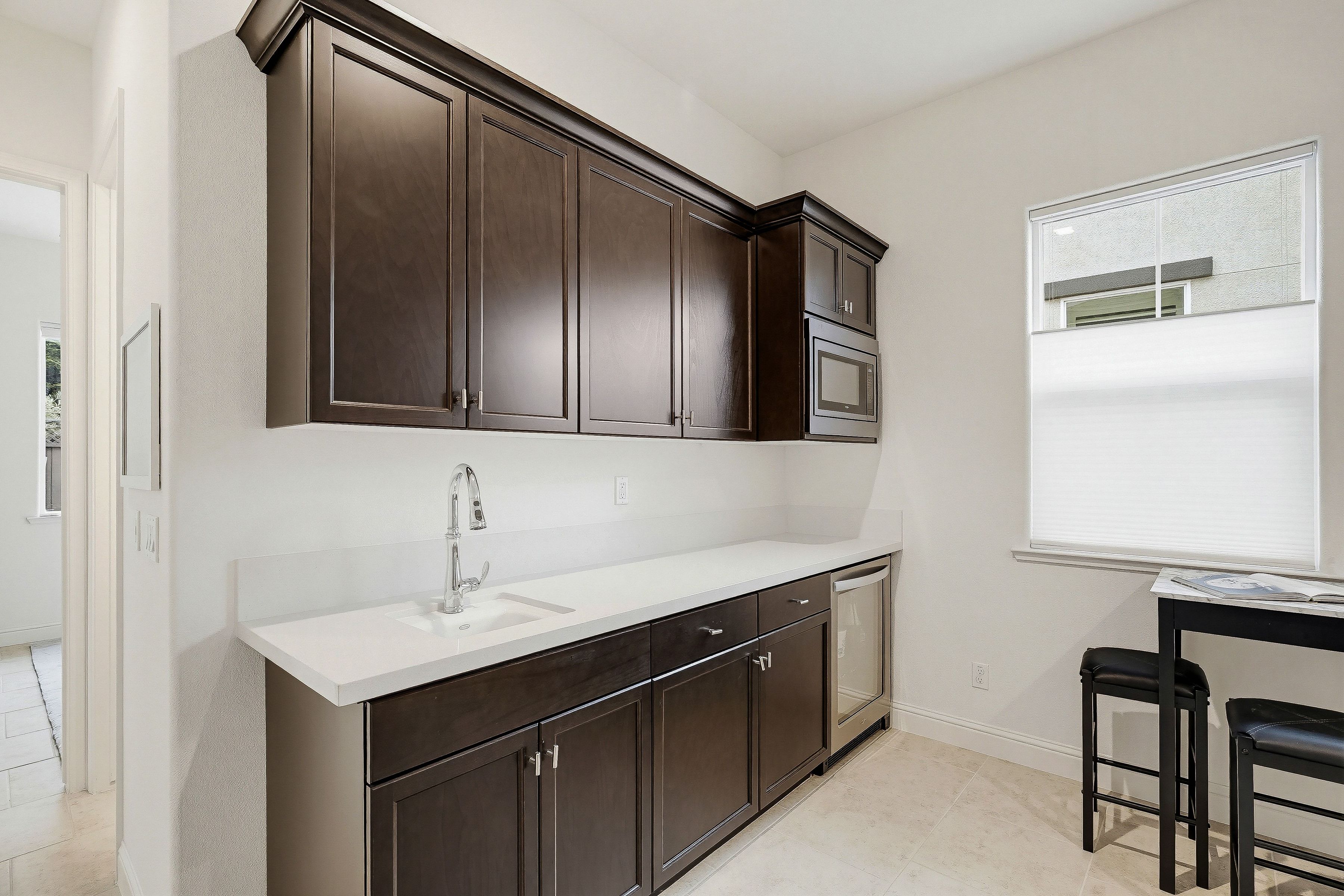  600 Bluffs Drive - 物件實景