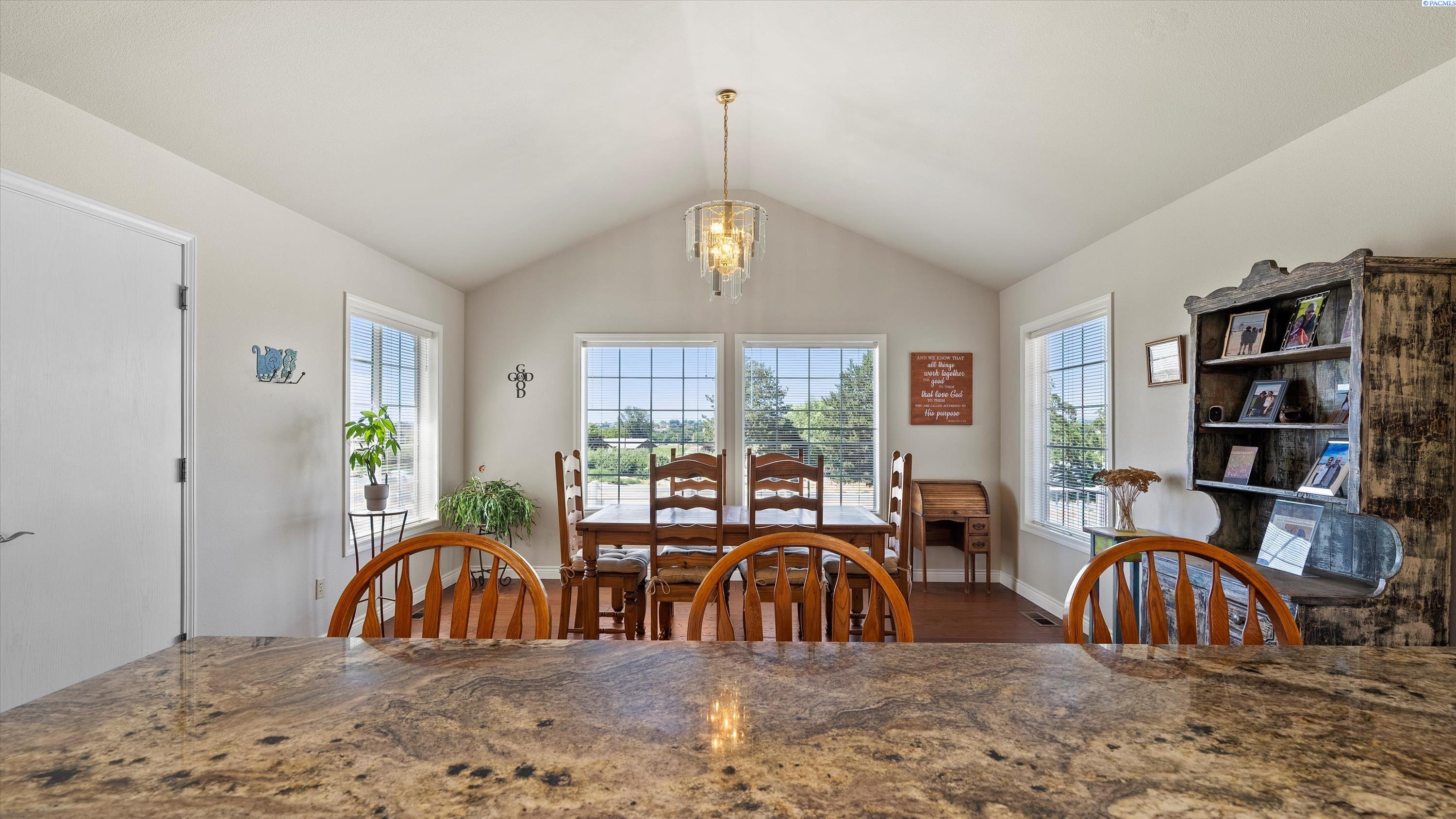 Prosser, Washington, 99350, United States, 3 Bedrooms Bedrooms, ,3 BathroomsBathrooms,Residential,For Sale,1867442