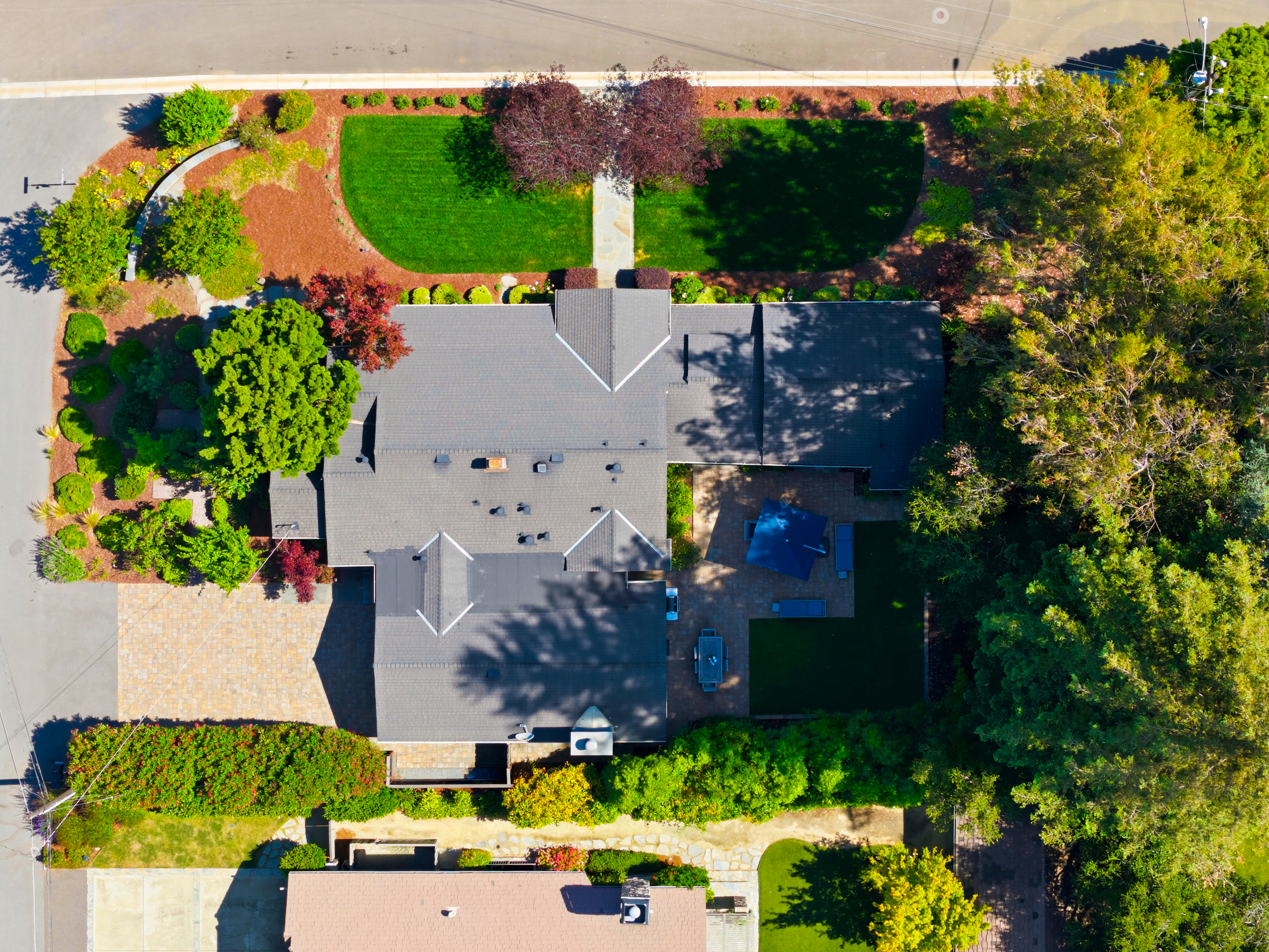  Elegant Single-Story Living on a Premier Corner Lot in Monte Sereno - 物件實景
