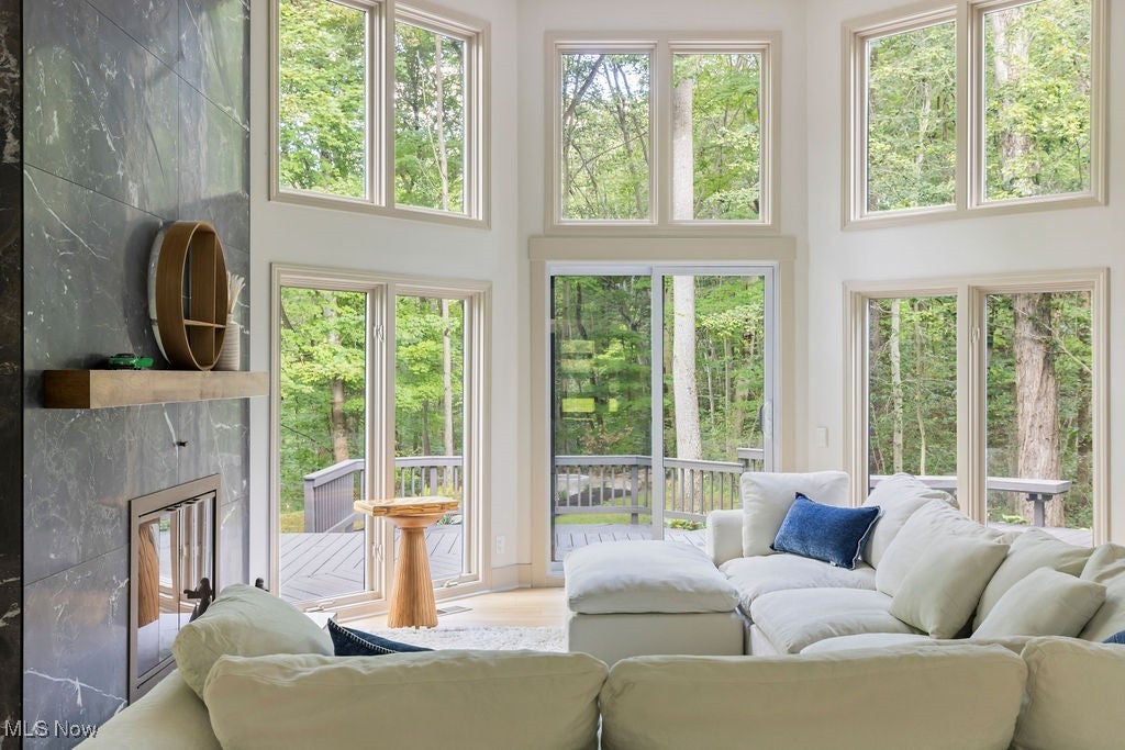 Chagrin Falls, Ohio, 44023, United States, 4 Bedrooms Bedrooms, ,4 BathroomsBathrooms,Residential,For Sale,1930010