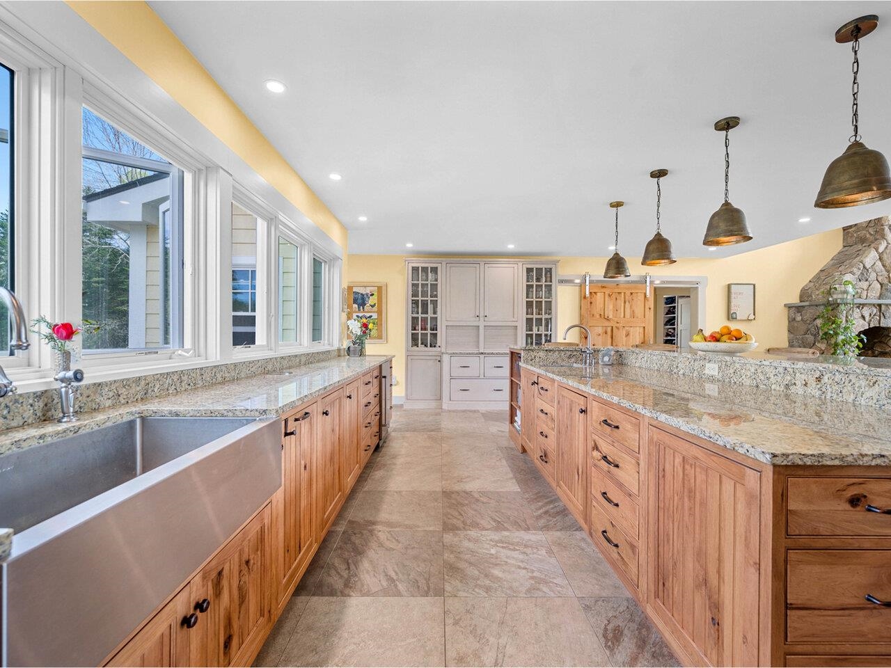 Washington, Vermont, 05675, United States, 7 Bedrooms Bedrooms, ,3 BathroomsBathrooms,Residential,For Sale,1949718