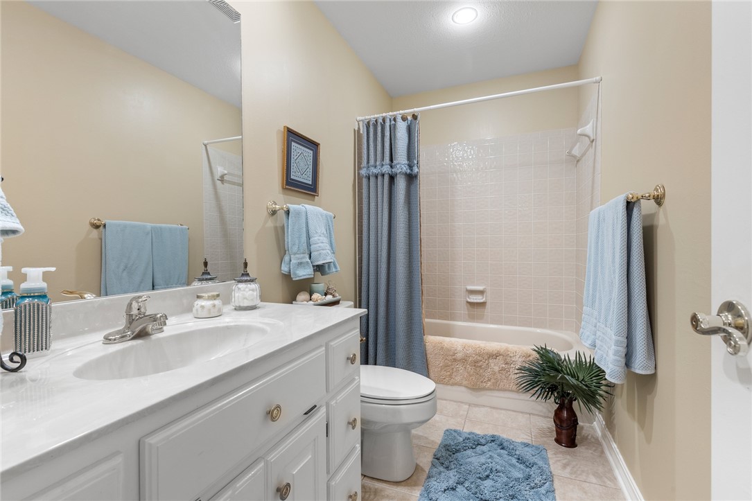 Springdale, Arkansas, 72764, United States, 4 Bedrooms Bedrooms, ,3 BathroomsBathrooms,Residential,For Sale,1804619