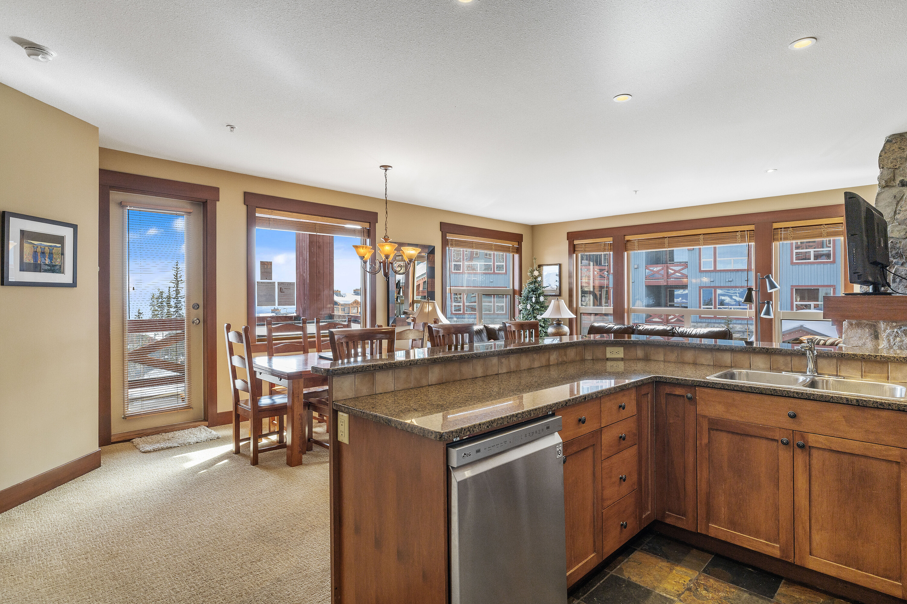  Ski In, Ski Out at Stonebridge - 物件實景