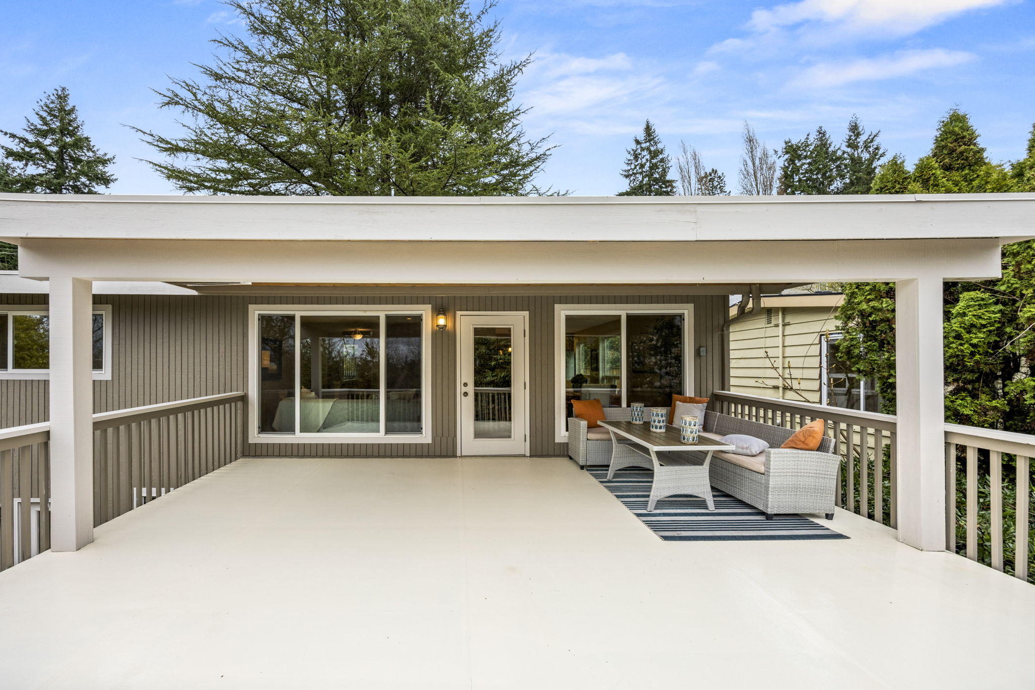  231 105th Ave SE, Bellevue, WA 98004 - 物件實景