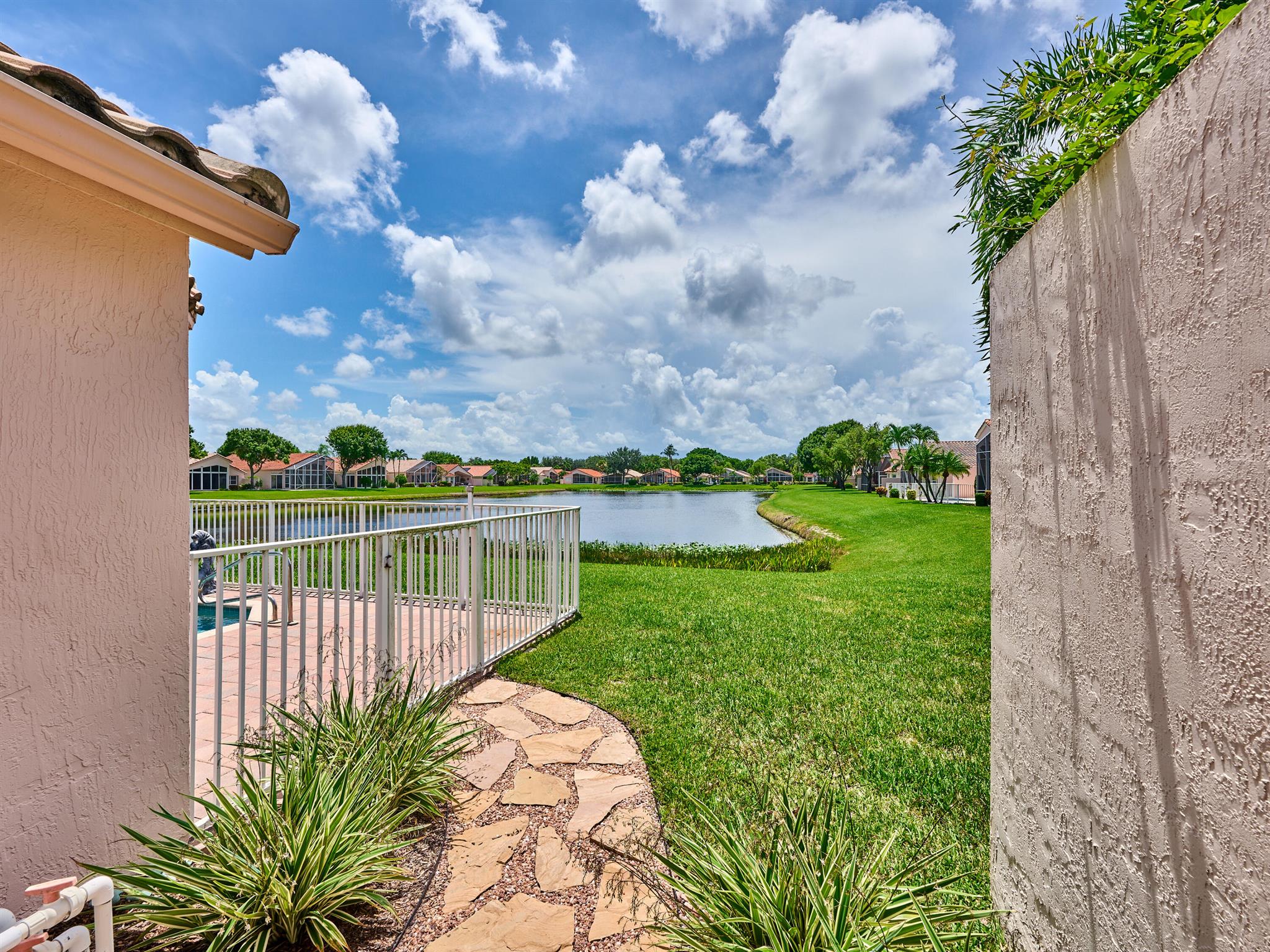 Boynton Beach, Florida, 33437, United States, 3 Bedrooms Bedrooms, ,2 BathroomsBathrooms,Residential,For Sale,1928826