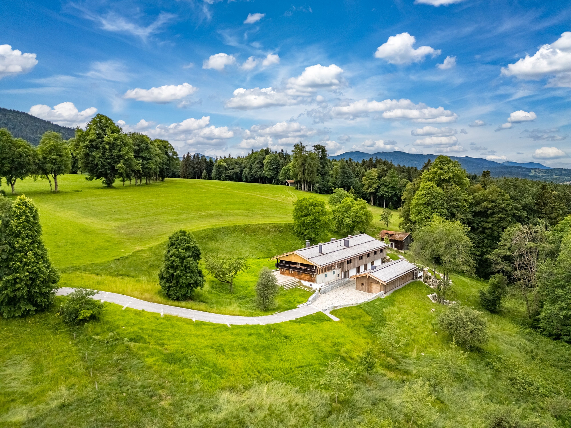 An estate for the senses - historic & modern - 物件實景