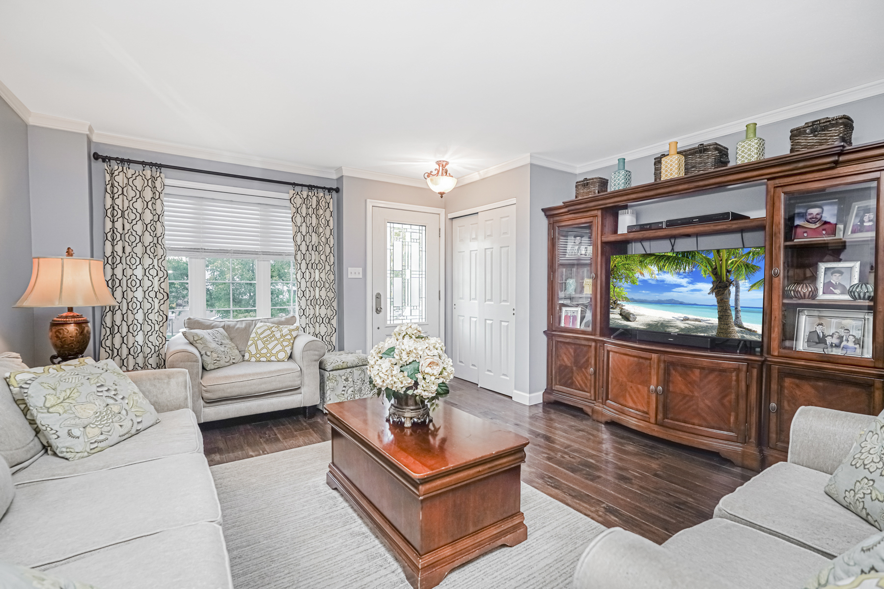 Staten Island, New York, 10309, United States, 3 Bedrooms Bedrooms, ,2 BathroomsBathrooms,Residential,For Sale,1935942