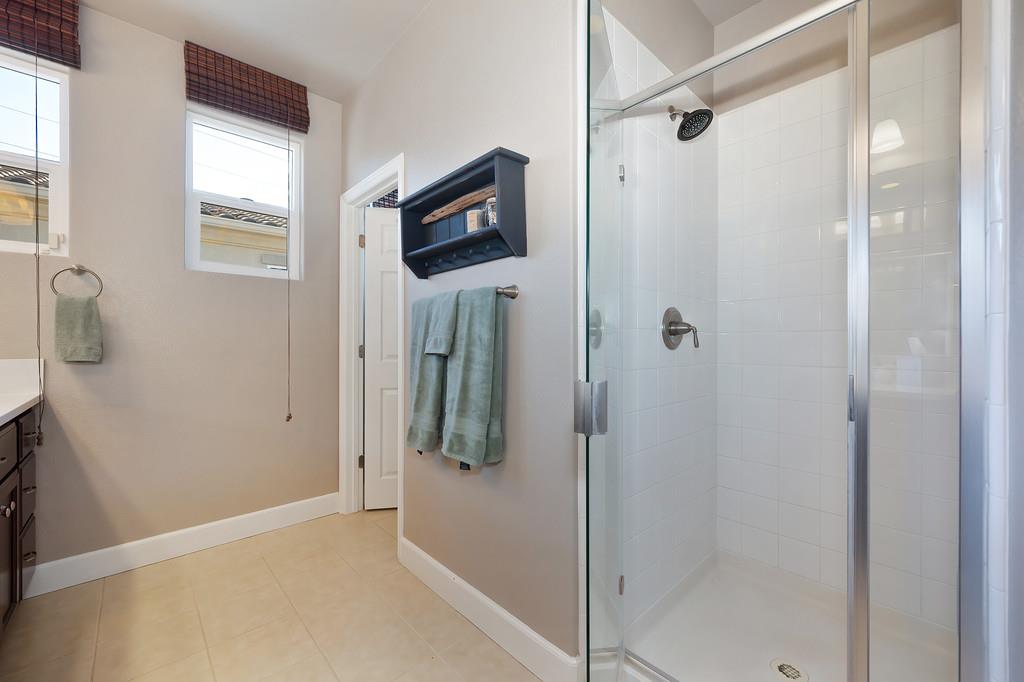Folsom, California, 95630, United States, 2 Bedrooms Bedrooms, ,3 BathroomsBathrooms,Residential,For Sale,1917573