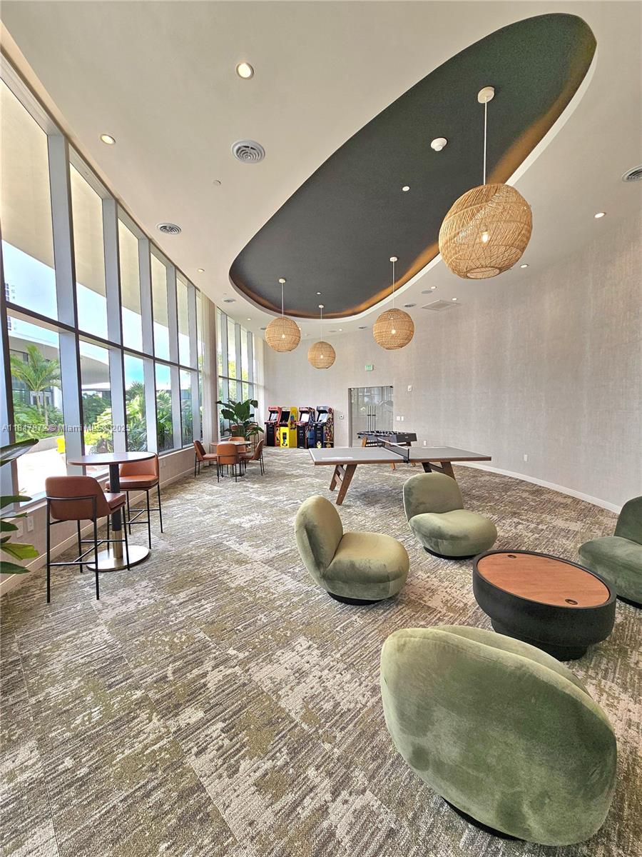 Miami, Florida, 33137, United States, 2 Bedrooms Bedrooms, ,3 BathroomsBathrooms,Residential,For Sale,1903602