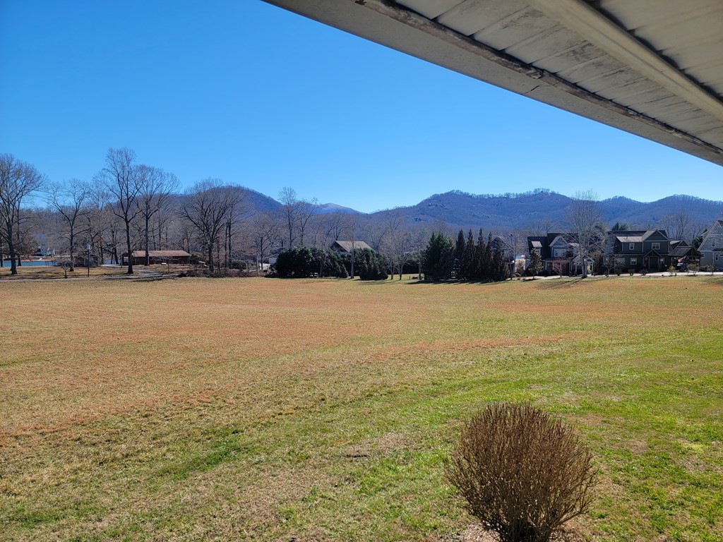 Hayesville, North Carolina, 28904, United States, 3 Bedrooms Bedrooms, ,1 BathroomBathrooms,Residential,For Sale,1887043