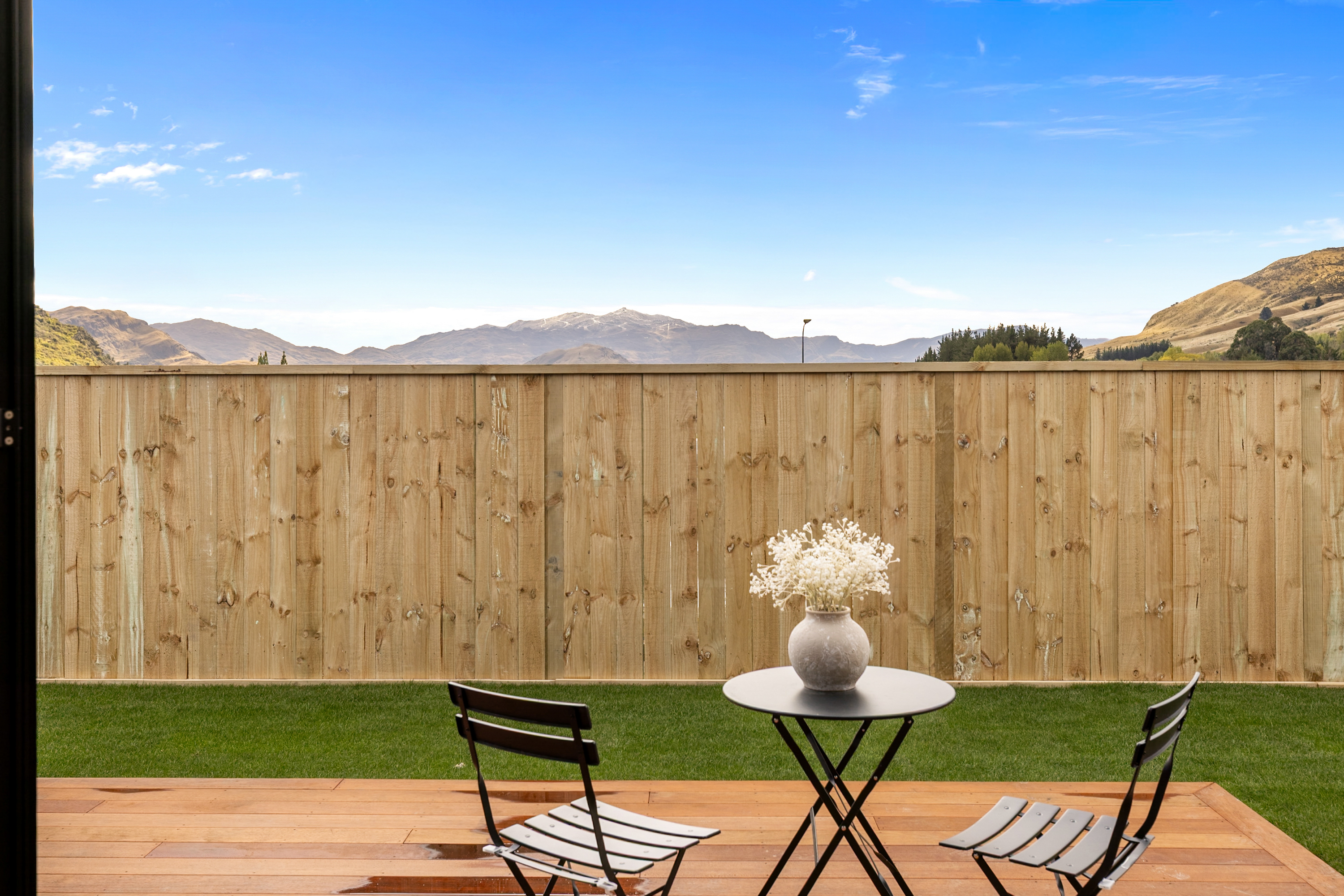  Home and Income - Done Brilliantly - 物件實景