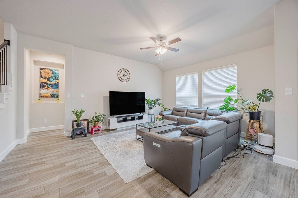 Hickory Creek, Texas, 75065, United States, 5 Bedrooms Bedrooms, ,4 BathroomsBathrooms,Residential,For Sale,1980462