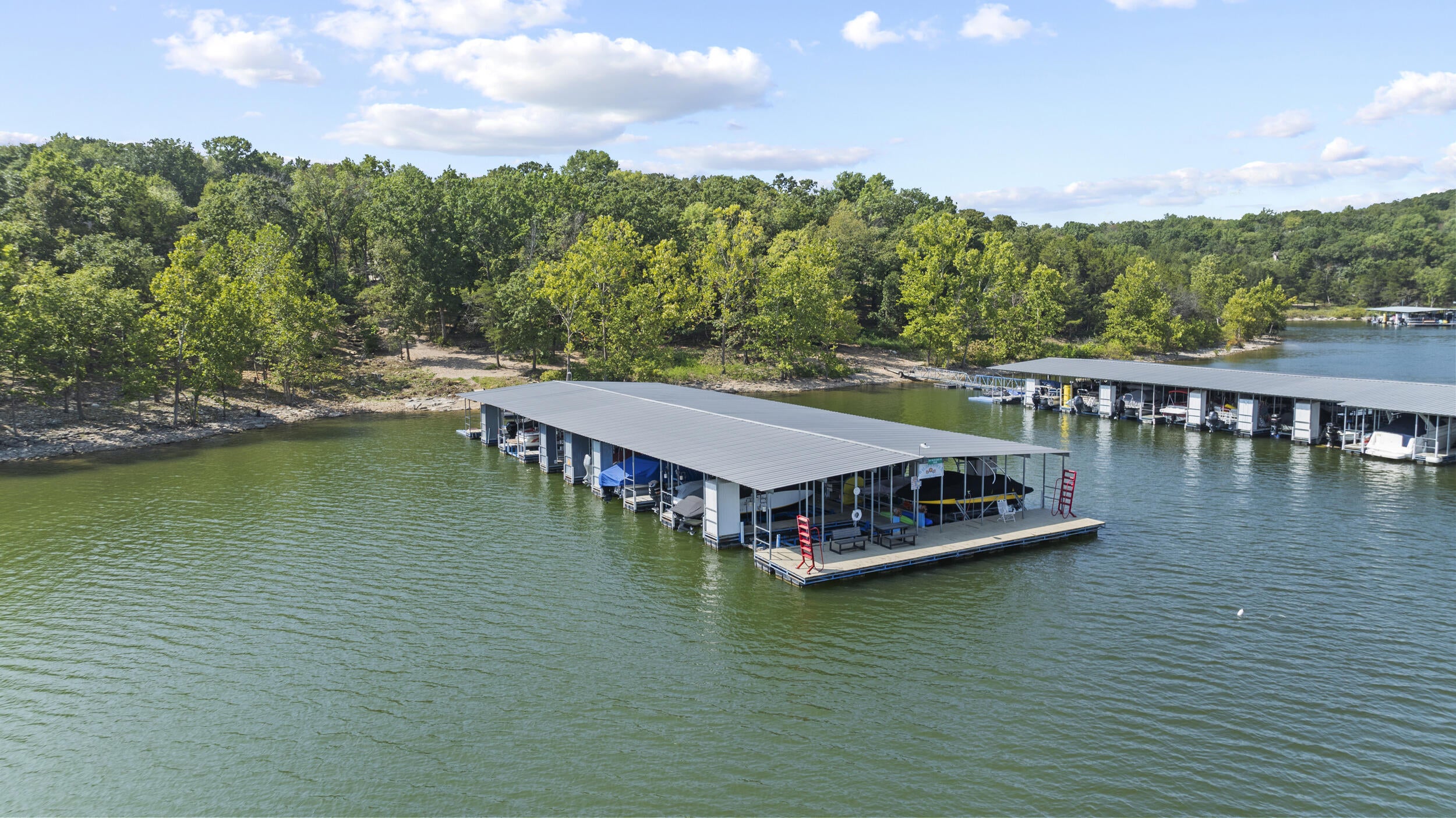 Kimberling City, Missouri, 65686, United States, 5 Bedrooms Bedrooms, ,4 BathroomsBathrooms,Residential,For Sale,1883483