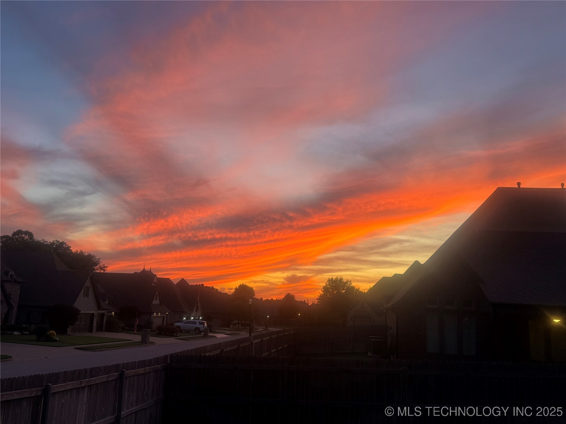 Broken Arrow, Oklahoma, 74014, United States, 3 Bedrooms Bedrooms, ,4 BathroomsBathrooms,Residential,For Sale,1997377