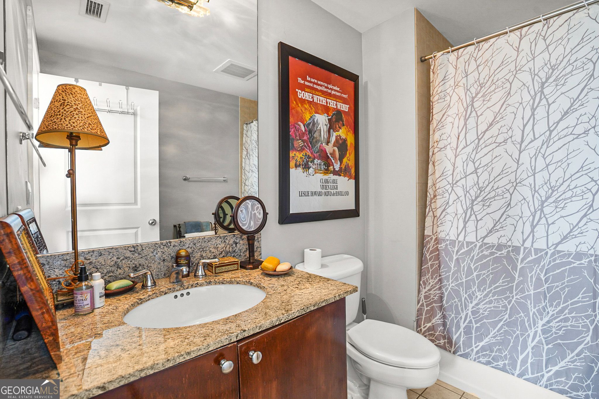 Atlanta, Georgia, 30326, United States, 2 Bedrooms Bedrooms, ,3 BathroomsBathrooms,Residential,For Sale,2001794