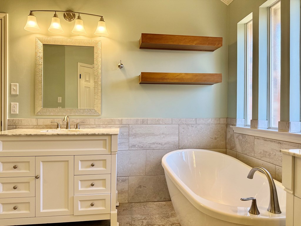 Midland, Texas, 79707, United States, 4 Bedrooms Bedrooms, ,3 BathroomsBathrooms,Residential,For Sale,1993878