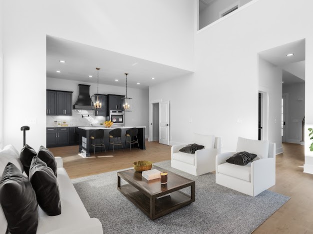 Clarksville, Tennessee, 37043, United States, 5 Bedrooms Bedrooms, ,4 BathroomsBathrooms,Residential,For Sale,1973971